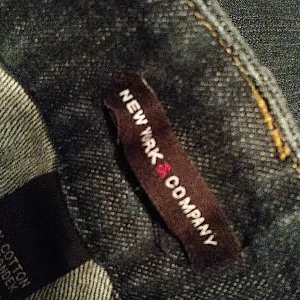 Jeans - Picture 2 of 3
